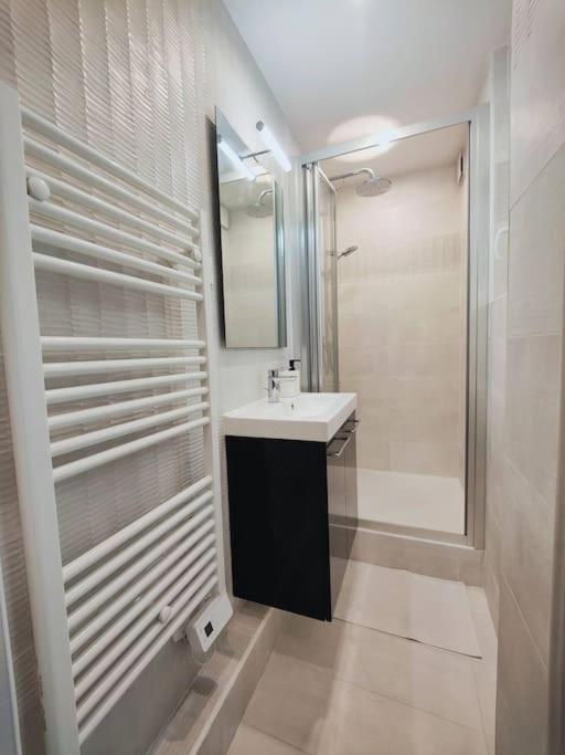 Le Bijou De Montmartre - Au Centre De Apartment *